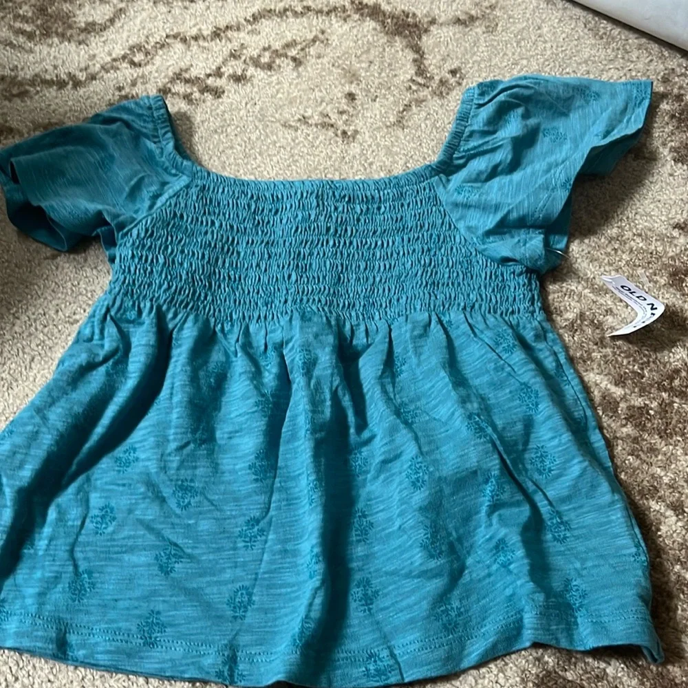 Old navy shirt